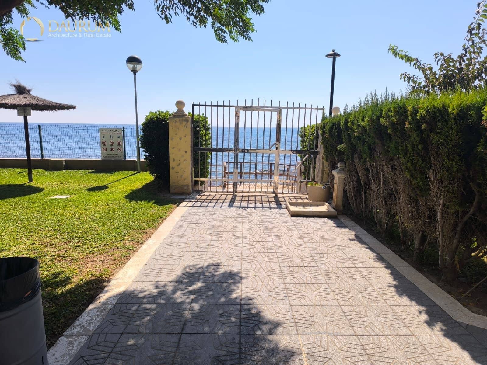 Piso de 2 habitaciones en Playa de Muchavista en venta con piscina garaje - 380.000 € (Ref: 10135177)