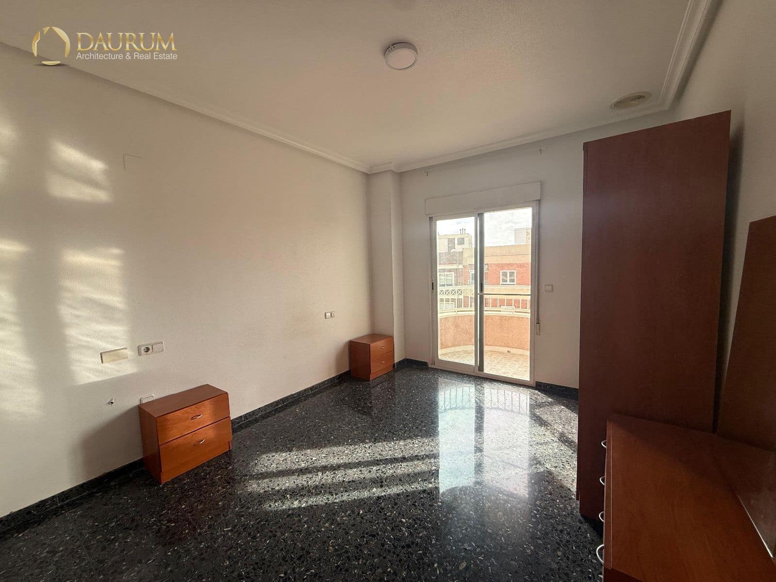 3 soveværelse Lejlighed til salg i Elche / Elx med garage - € 225.000 (Ref: 10135254)