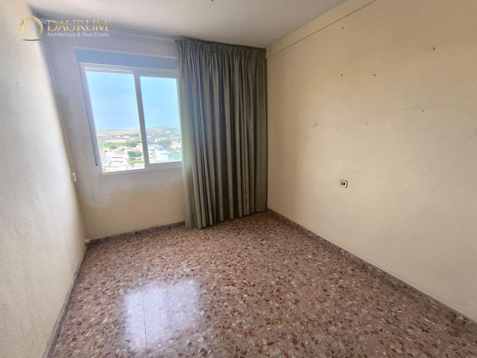 Piso de 4 habitaciones en San Juan de Alicante / Sant Joan d'Alacant en venta - 390.000 € (Ref: 10135255)
