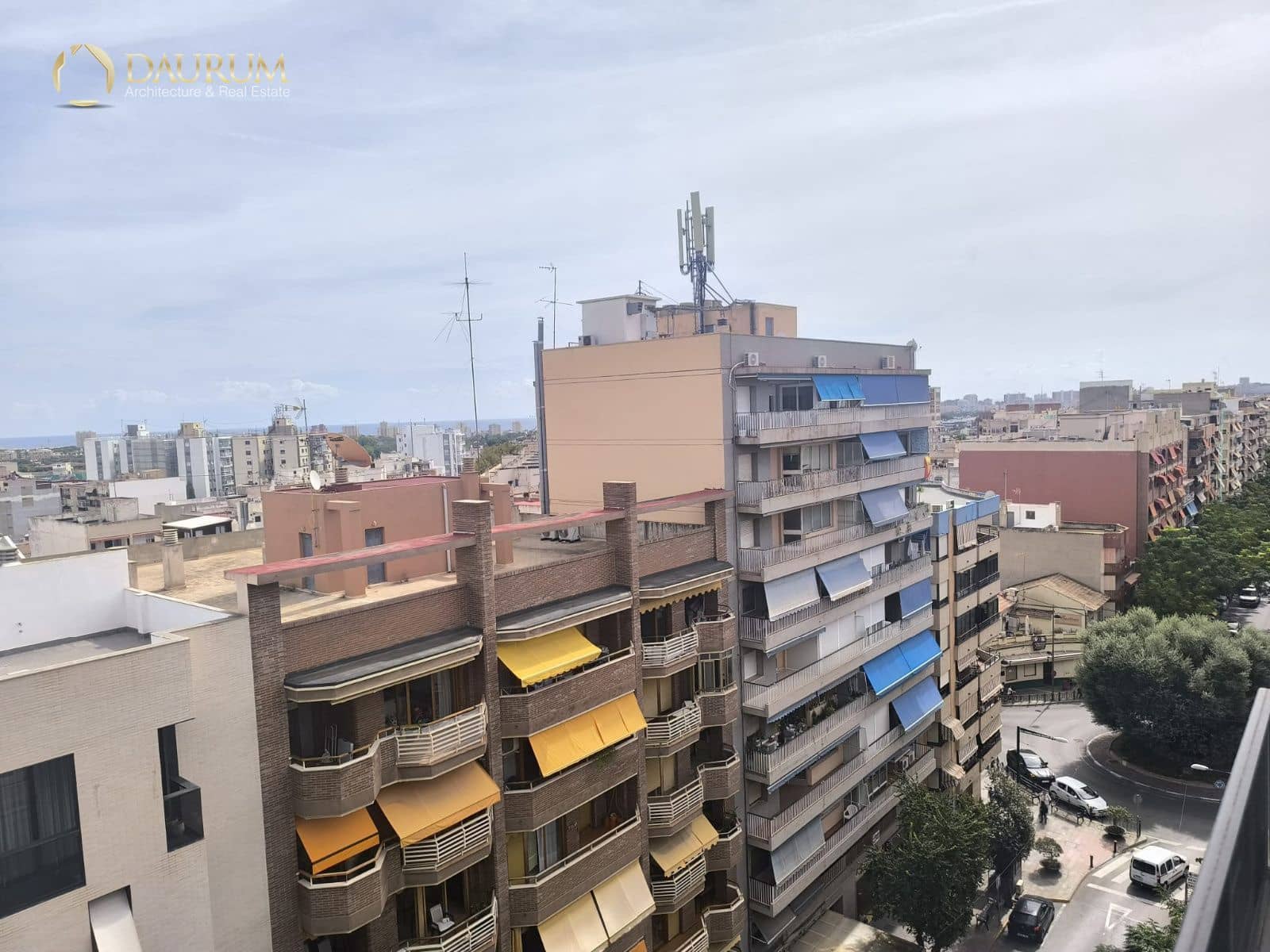 Piso de 4 habitaciones en San Juan de Alicante / Sant Joan d'Alacant en venta - 390.000 € (Ref: 10135255)