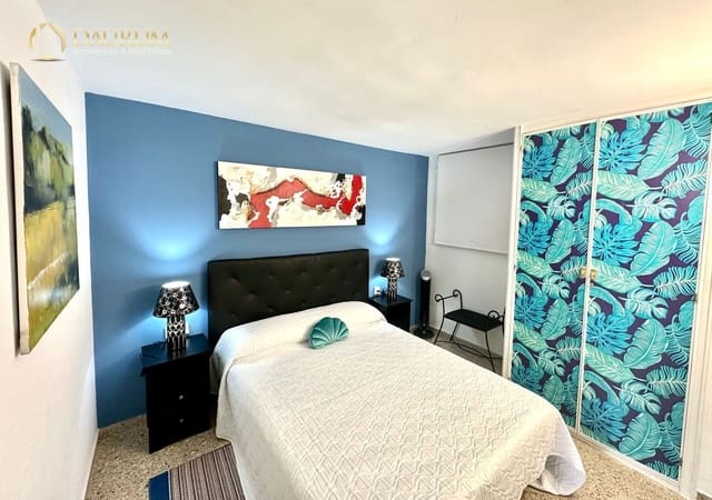 3 quarto Apartamento para venda em Alicante cidade com piscina - 293 000 € (Ref: 10136377)