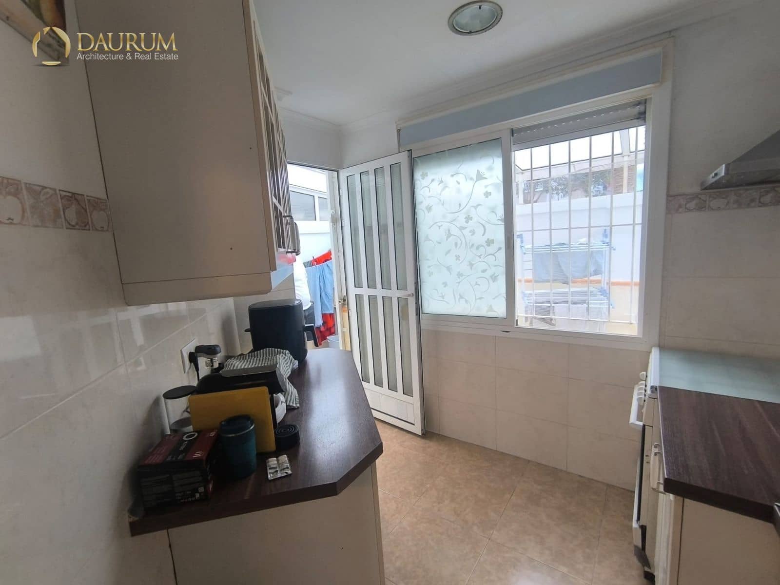 2 soveværelse Lejlighed til salg i Alicante by - € 125.000 (Ref: 10145370)