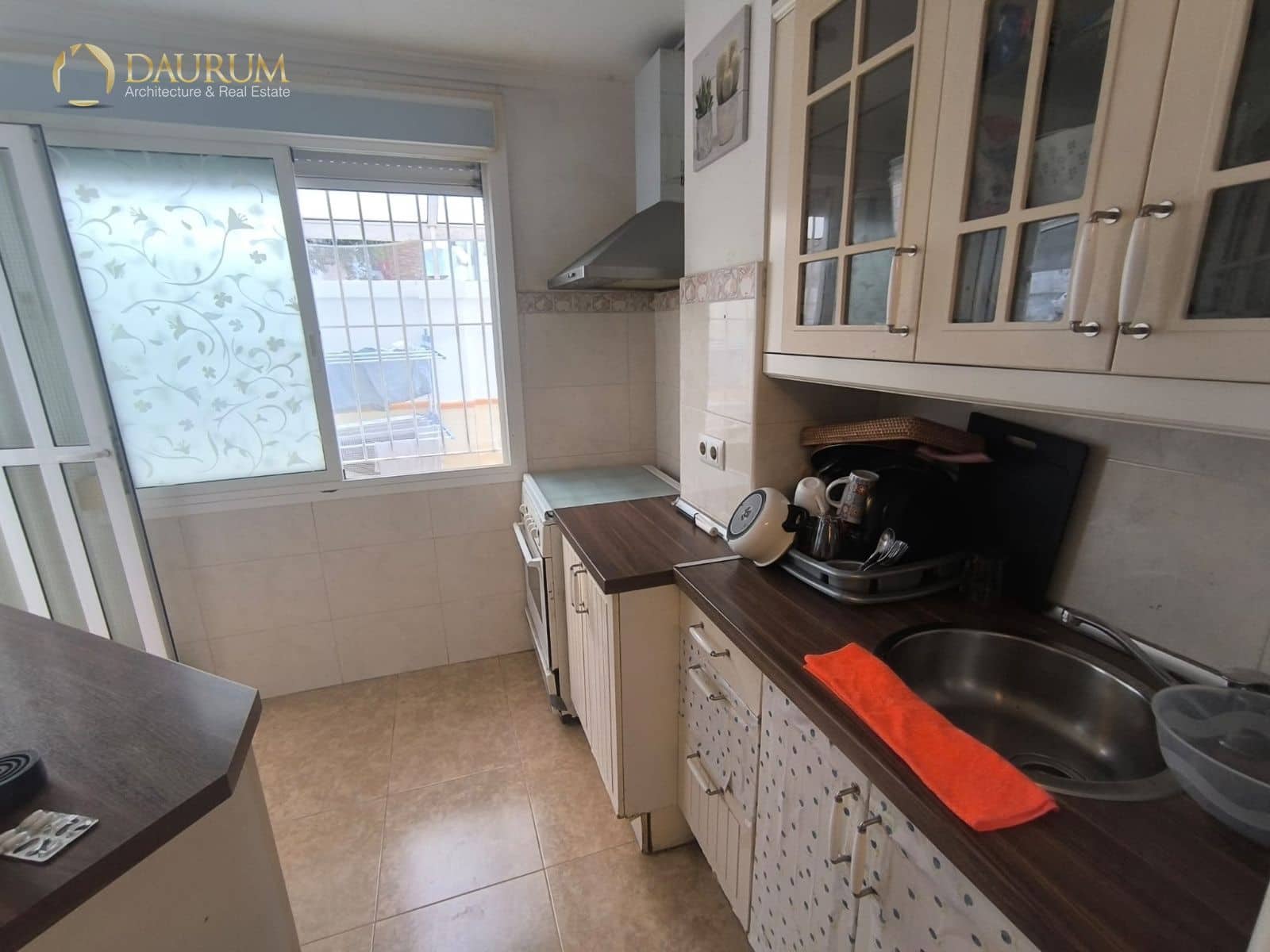 2 soveværelse Lejlighed til salg i Alicante by - € 125.000 (Ref: 10145370)