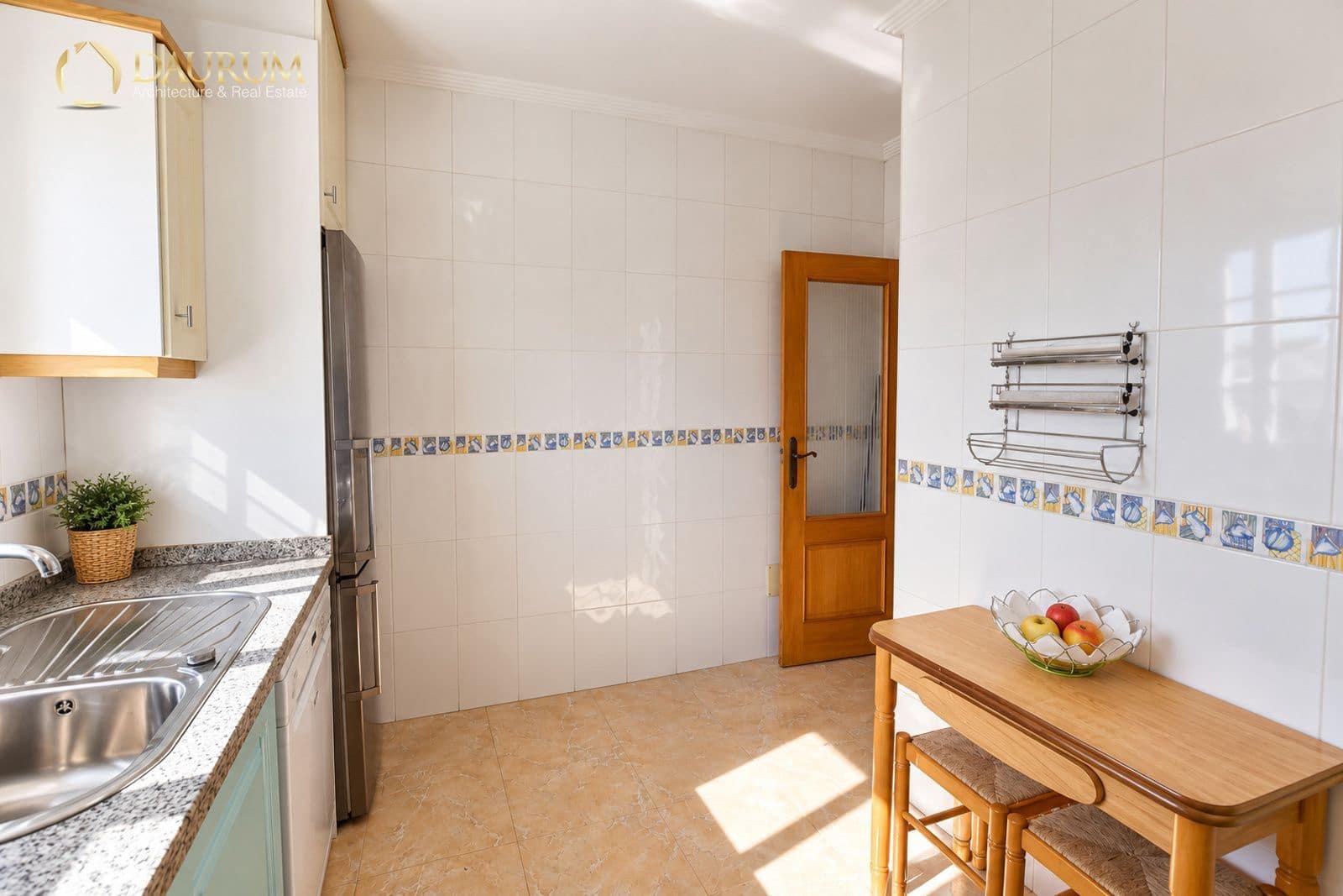 4 soveværelse Byhus til salg i Muchamiel / Mutxamel med swimmingpool garage - € 325.000 (Ref: 10165399)