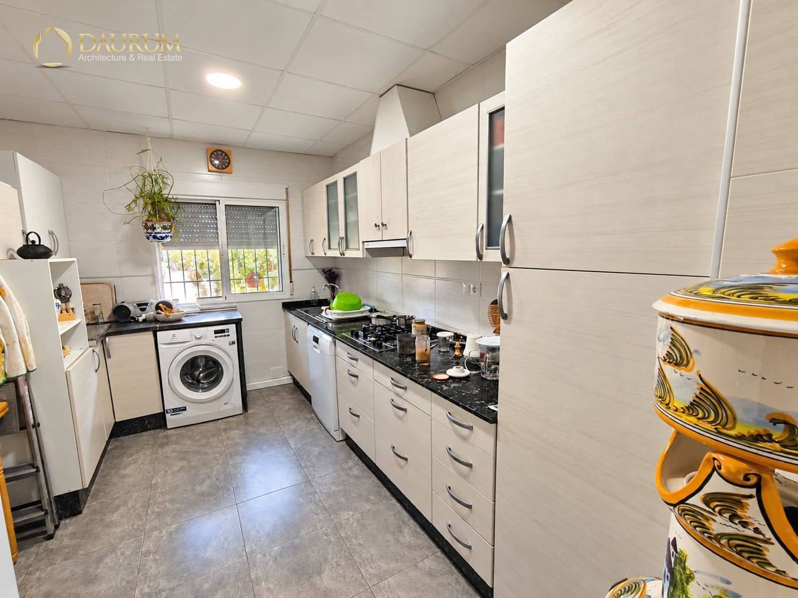 3 bedroom Villa for sale in Elche / Elx with pool garage - € 230,000 (Ref: 10165956)