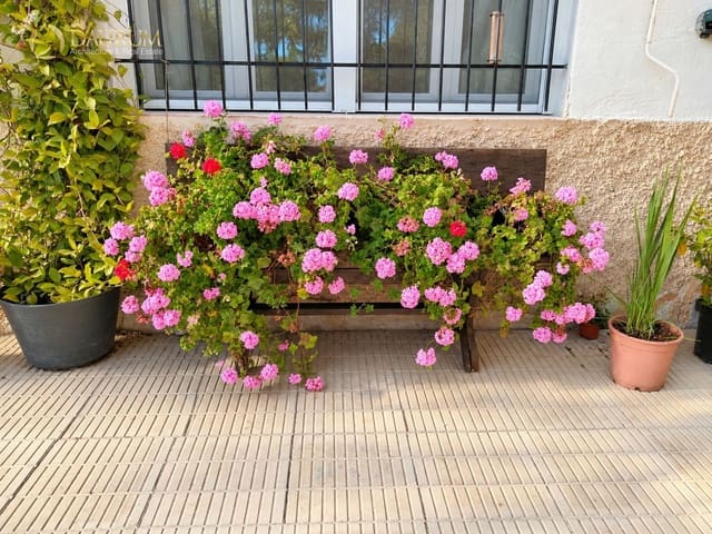 3 chambre Villa/Maison à vendre à Elche / Elx avec piscine garage - 230 000 € (Ref: 10165956)