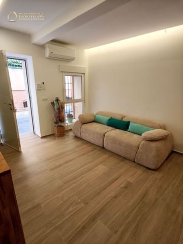 3 Zimmer Villa zu verkaufen in Centro, Elche / Elx - 339.000 € (Ref: 10167896)