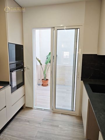 3 Zimmer Villa zu verkaufen in Centro, Elche / Elx - 339.000 € (Ref: 10167896)