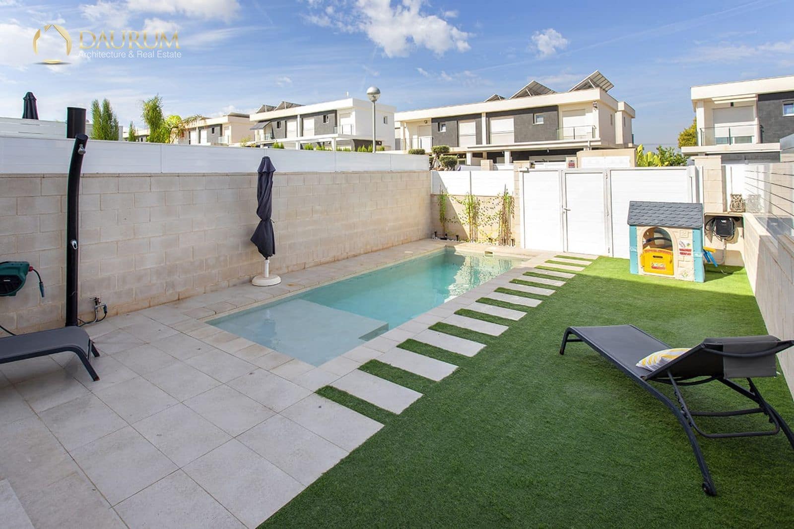 2 soverom Villa til salgs i Gran Alacant med svømmebasseng garasje - € 420 000 (Ref: 10167943)