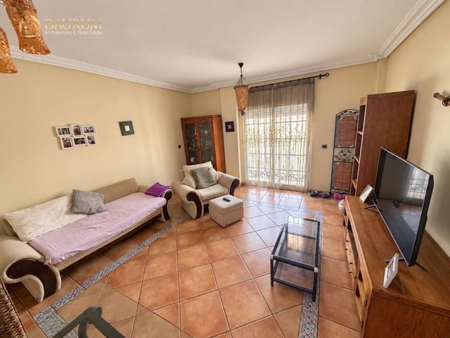 4 soverom Villa til salgs i Alicante by med garasje - € 300 000 (Ref: 10168017)