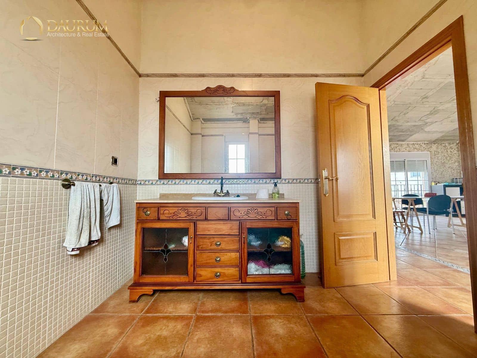 4 soverom Villa til salgs i Alicante by med garasje - € 300 000 (Ref: 10168017)