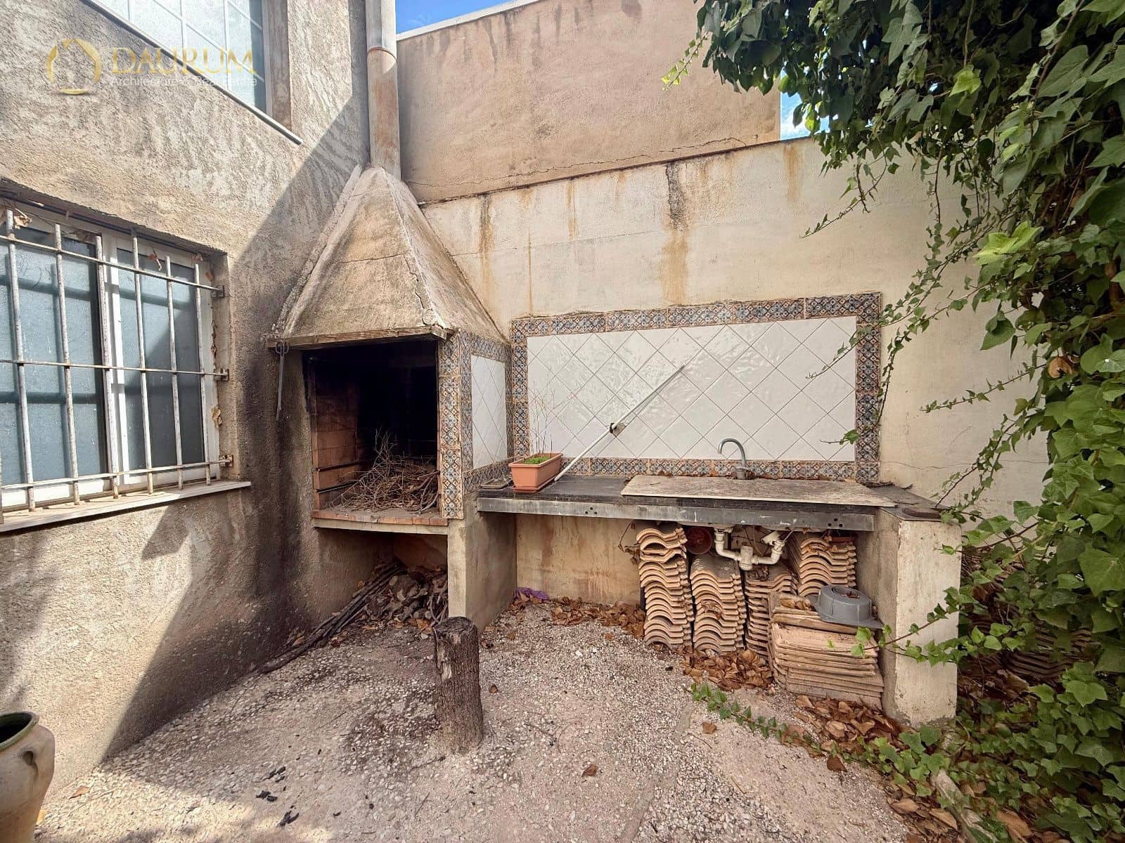 4 soverom Villa til salgs i Alicante by med garasje - € 300 000 (Ref: 10168017)