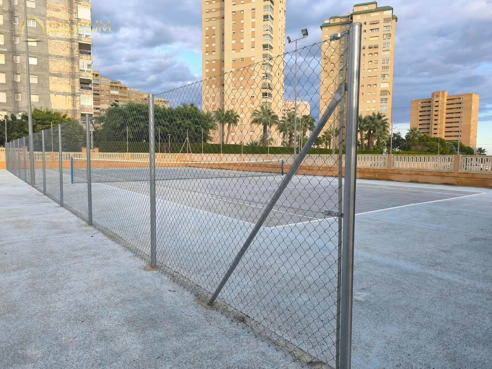 Apartamento para venda em Playa de Muchavista com piscina - 220 000 € (Ref: 10170369)
