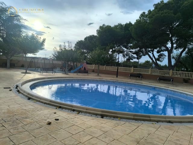 Leilighet til salgs i Playa de Muchavista, El Campello med svømmebasseng - € 220 000 (Ref: 10170369)