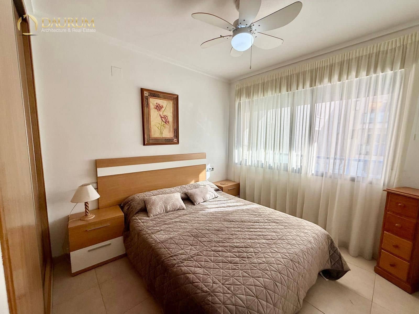 1 soveværelse Lejlighed til salg i Alicante by med swimmingpool garage - € 165.000 (Ref: 10170370)
