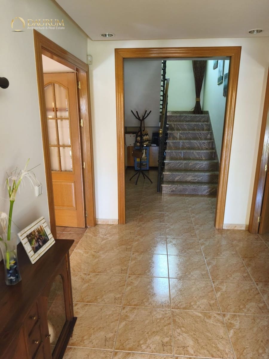 4 bedroom Villa for sale in Elche / Elx with pool garage - € 690,000 (Ref: 10182277)