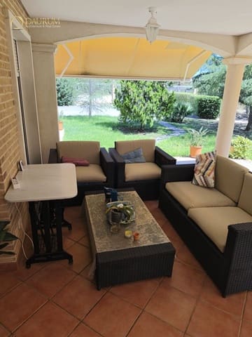 4 bedroom Villa for sale in Elche / Elx with pool garage - € 690,000 (Ref: 10182277)