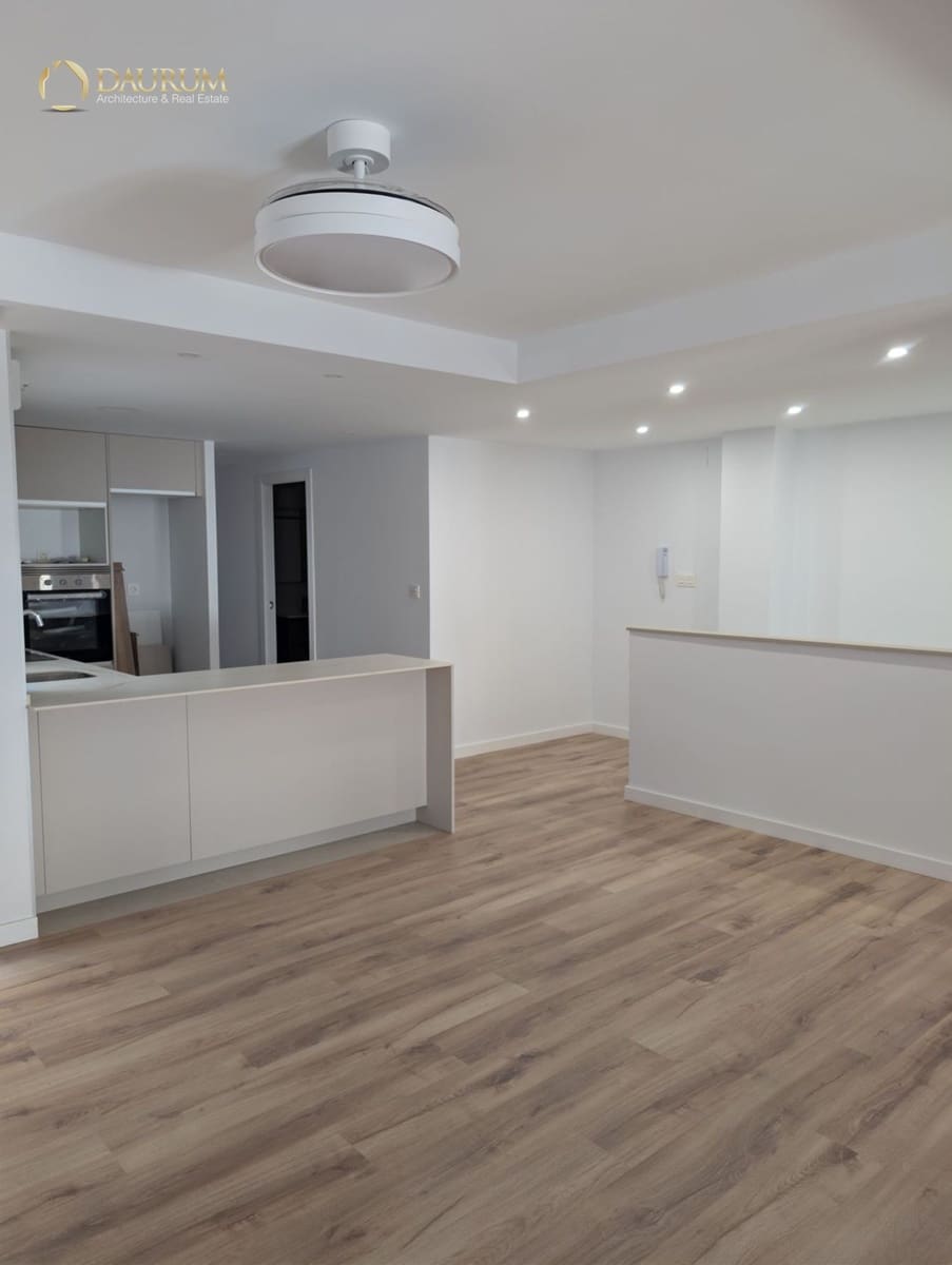 Piso de 4 habitaciones en Elche / Elx en venta - 259.000 € (Ref: 10183930)