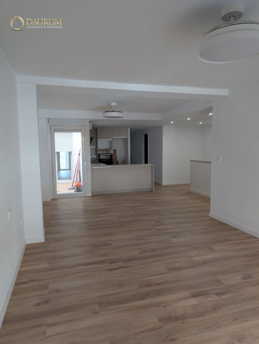Piso de 4 habitaciones en Elche / Elx en venta - 259.000 € (Ref: 10183930)