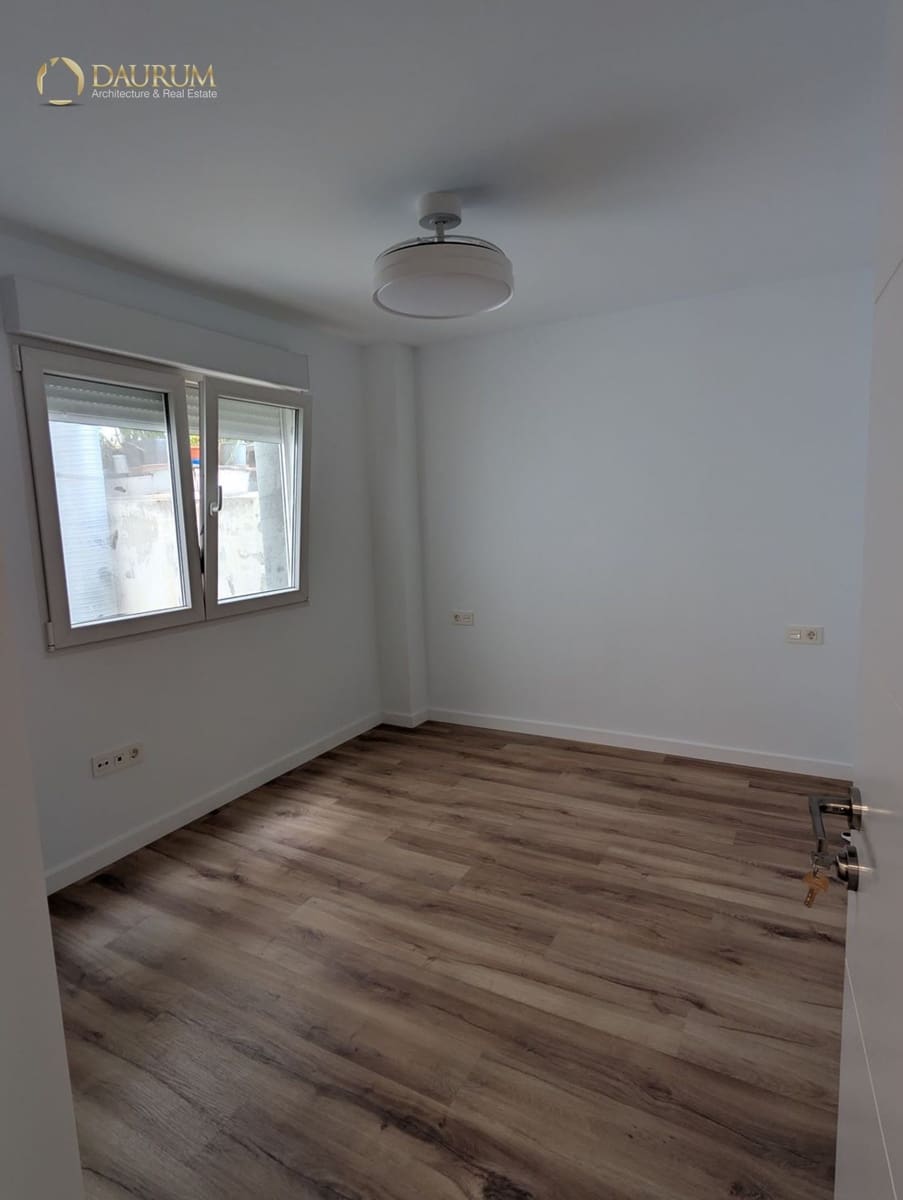 Piso de 4 habitaciones en Elche / Elx en venta - 259.000 € (Ref: 10183930)