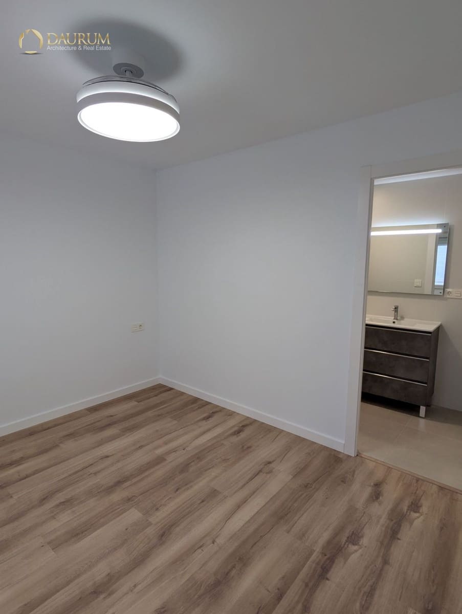 Piso de 4 habitaciones en Elche / Elx en venta - 259.000 € (Ref: 10183930)