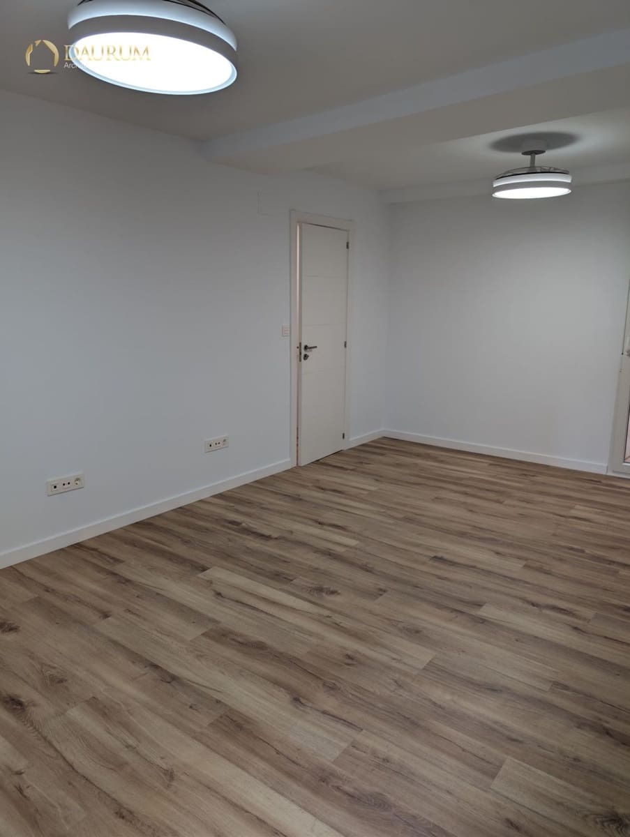 Piso de 4 habitaciones en Elche / Elx en venta - 259.000 € (Ref: 10183930)