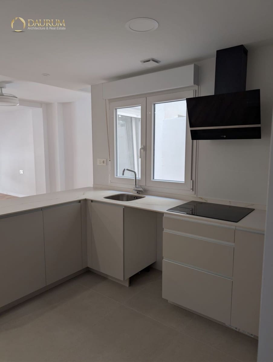 Piso de 4 habitaciones en Elche / Elx en venta - 259.000 € (Ref: 10183930)