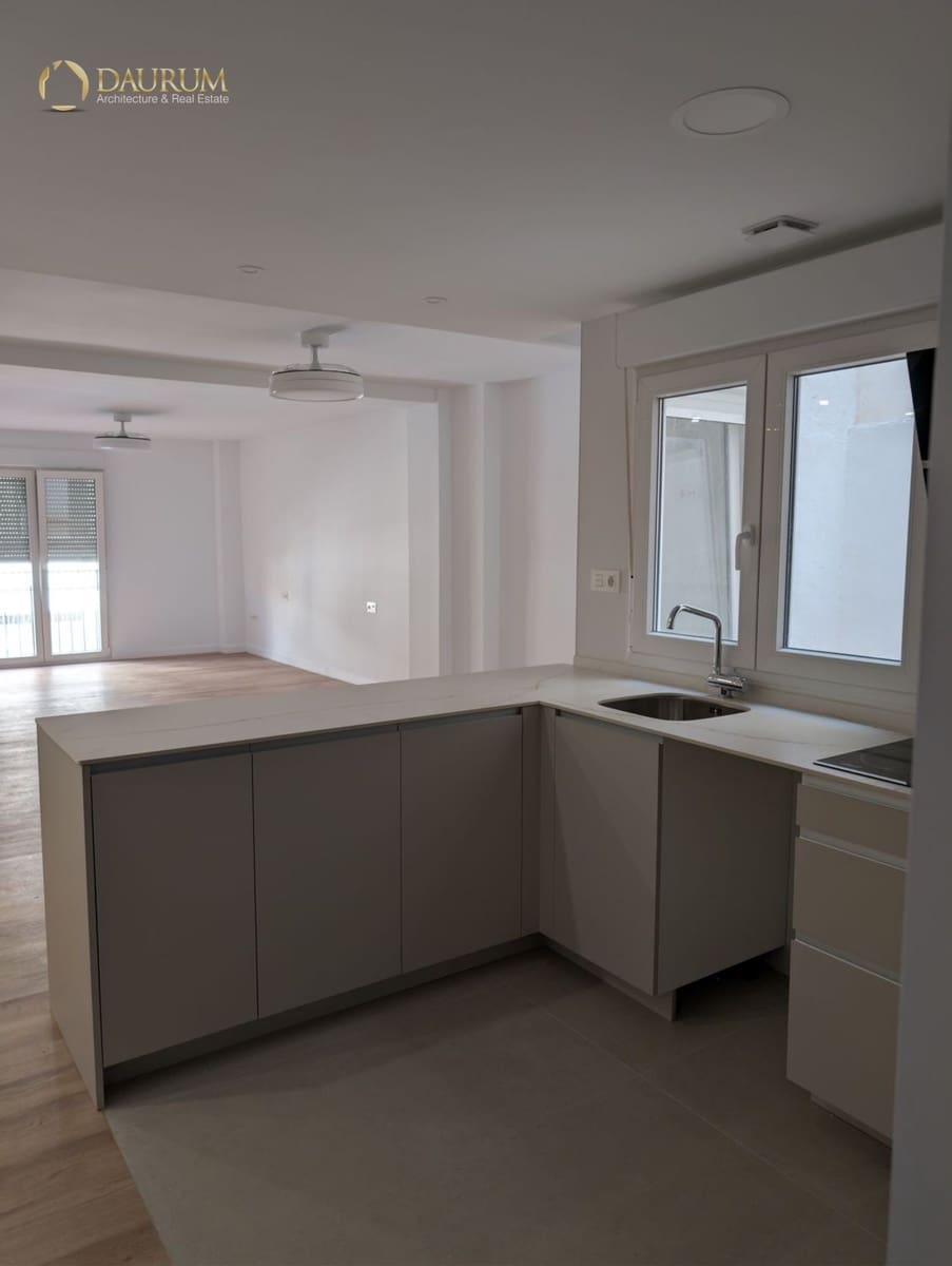 Piso de 4 habitaciones en Elche / Elx en venta - 259.000 € (Ref: 10183930)