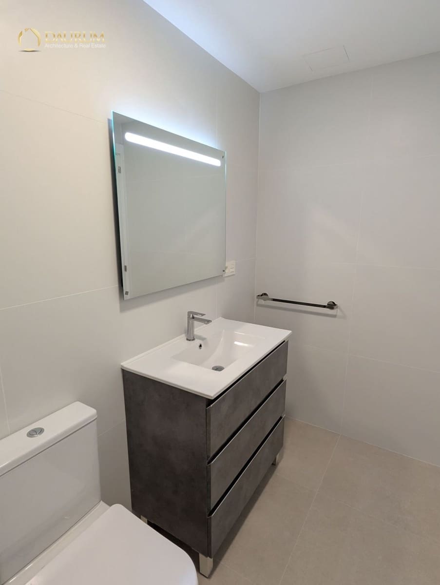 Piso de 4 habitaciones en Elche / Elx en venta - 259.000 € (Ref: 10183930)