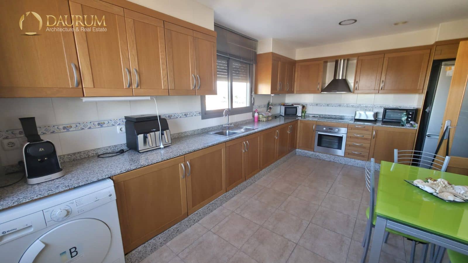 3 bedroom Flat for sale in Elche / Elx with pool garage - € 350,000 (Ref: 10183931)