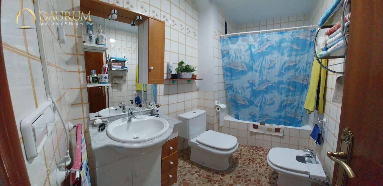 4 soveværelse Lejlighed til salg i Elche / Elx med garage - € 145.000 (Ref: 9345367)