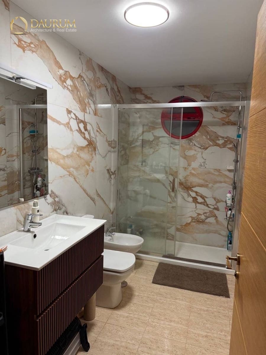 3 bedroom Flat for sale in La Villajoyosa / Vila Joiosa with pool garage - € 255,000 (Ref: 9345369)