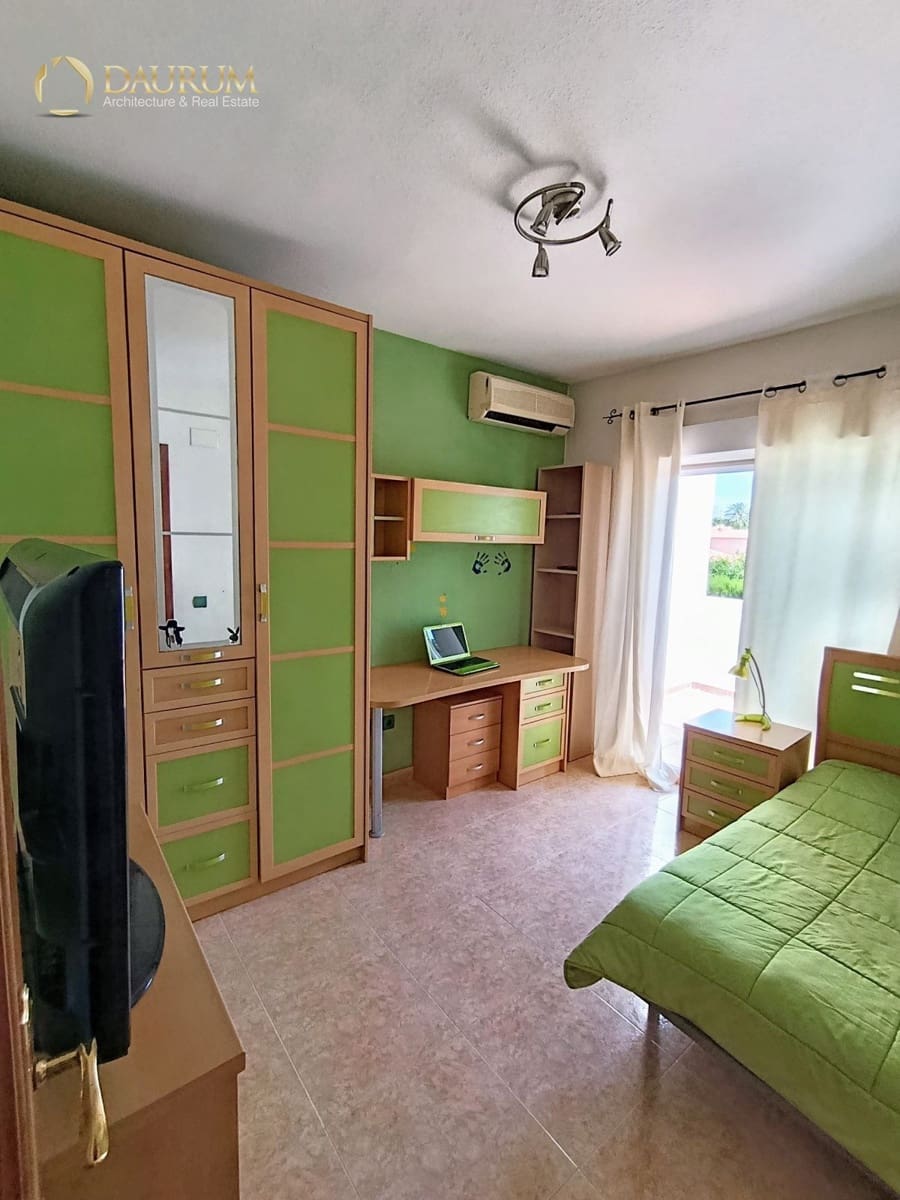 4 chambre Maison de Ville à vendre à El Campello avec piscine garage - 485 000 € (Ref: 9345377)