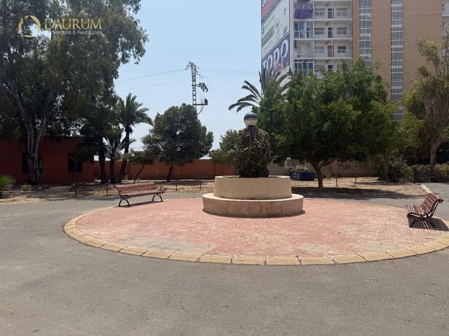 Appartement à vendre à Alicante ville - 125 000 € (Ref: 9345379)