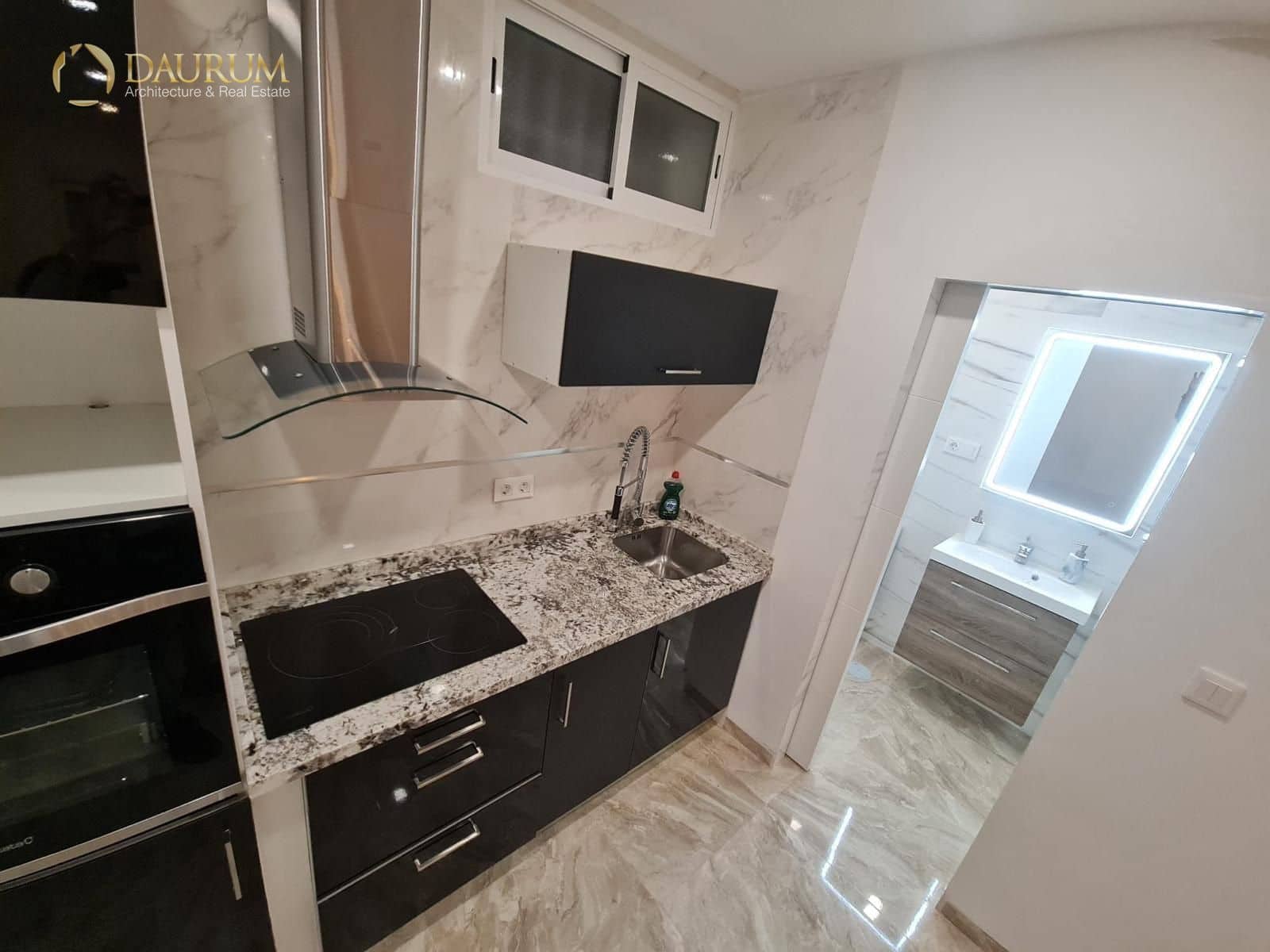 Appartement à vendre à Alicante ville - 125 000 € (Ref: 9345379)