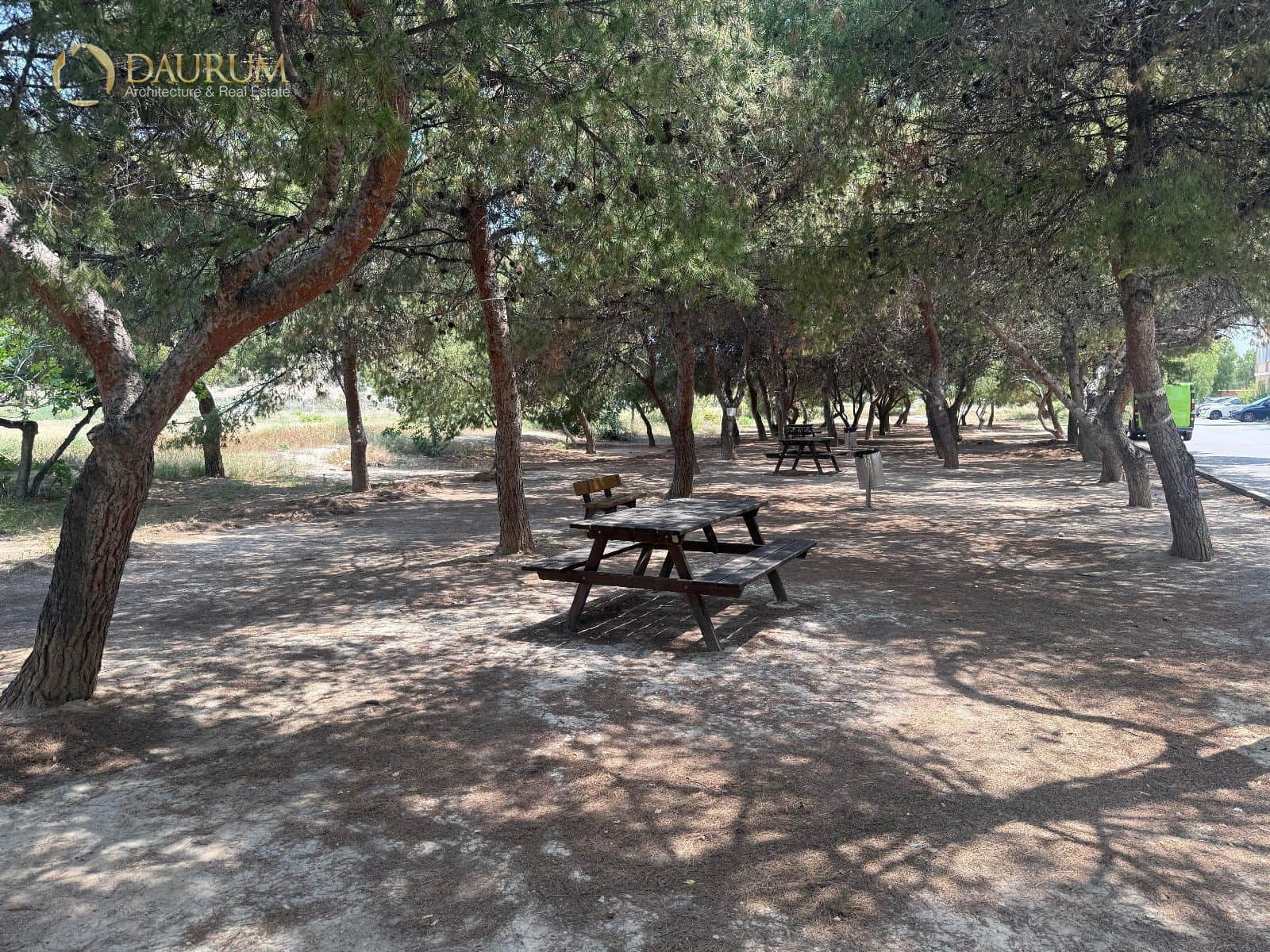 Appartement à vendre à Alicante ville - 125 000 € (Ref: 9345379)