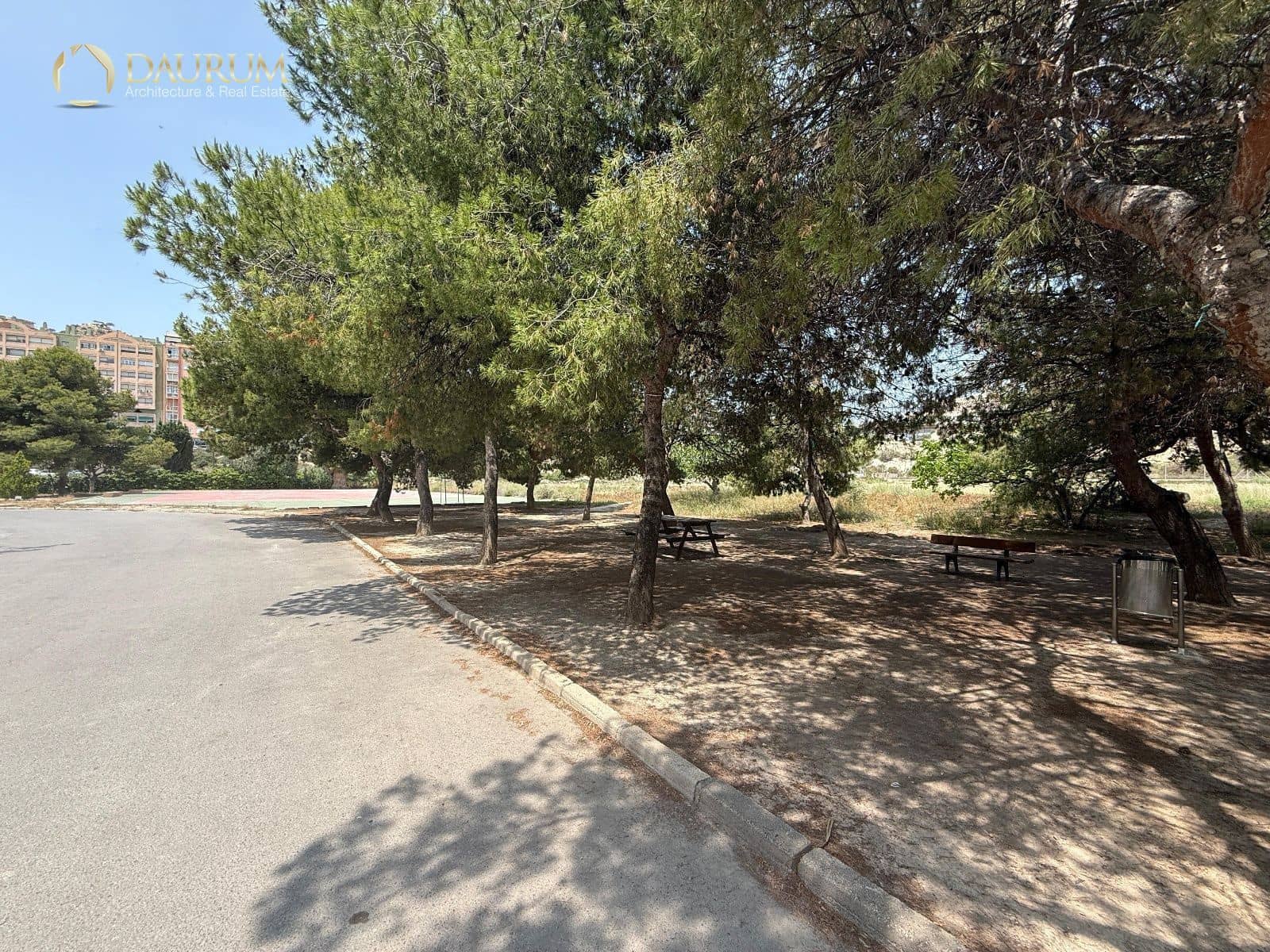 Appartement à vendre à Alicante ville - 125 000 € (Ref: 9345379)