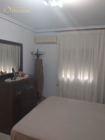 3 soveværelse Villa til salg i Florida Baja, Alicante by - € 315.000 (Ref: 9345380)