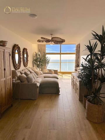 2 bedroom Flat for sale in Benidorm with pool garage - € 750,000 (Ref: 9345386)