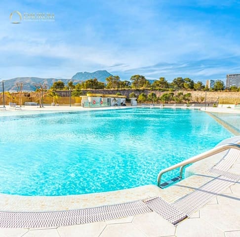 2 bedroom Flat for sale in Benidorm with pool garage - € 750,000 (Ref: 9345386)