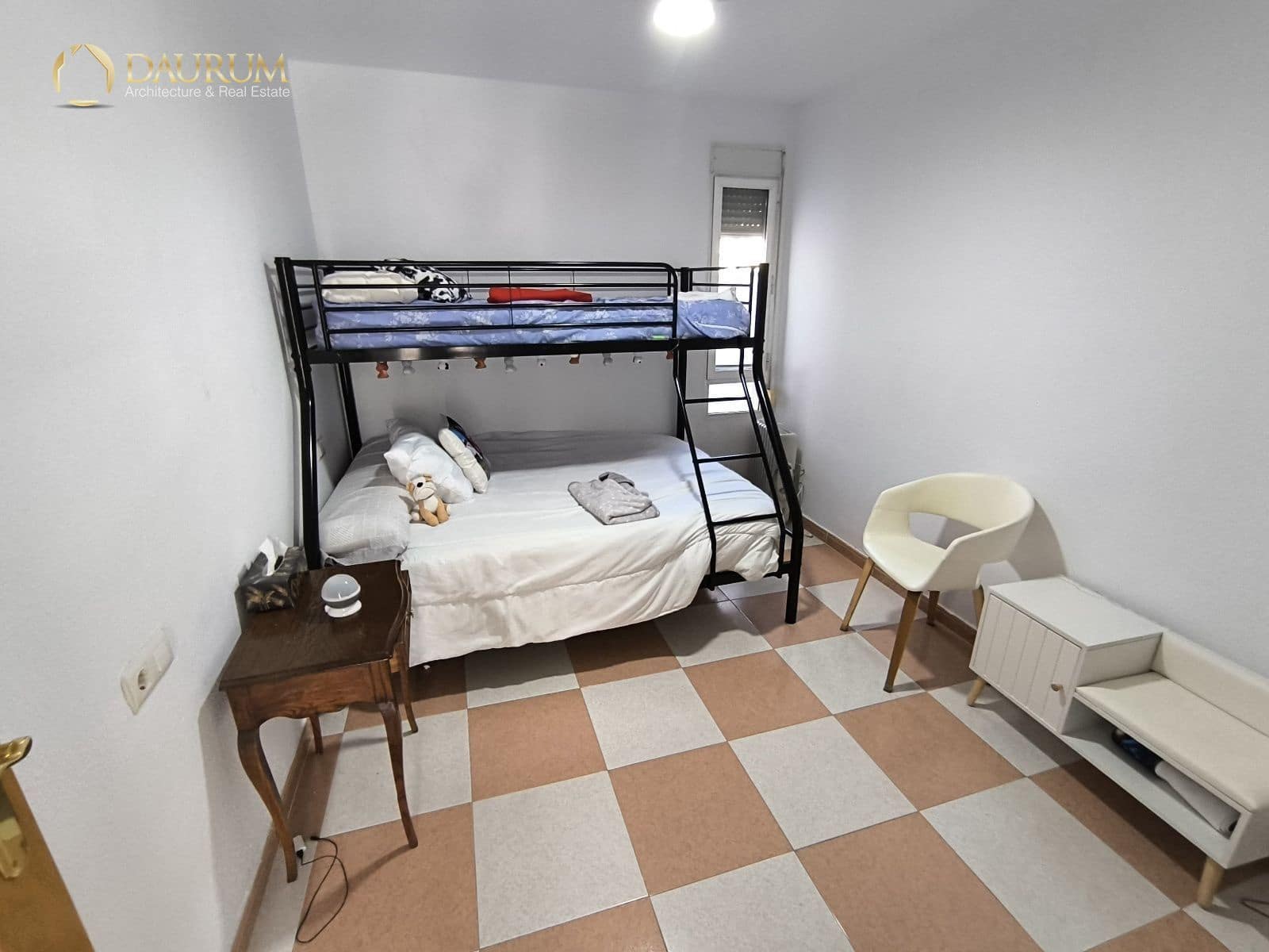 3 bedroom Villa for sale in Alicante / Alacant city - € 250,000 (Ref: 9345393)