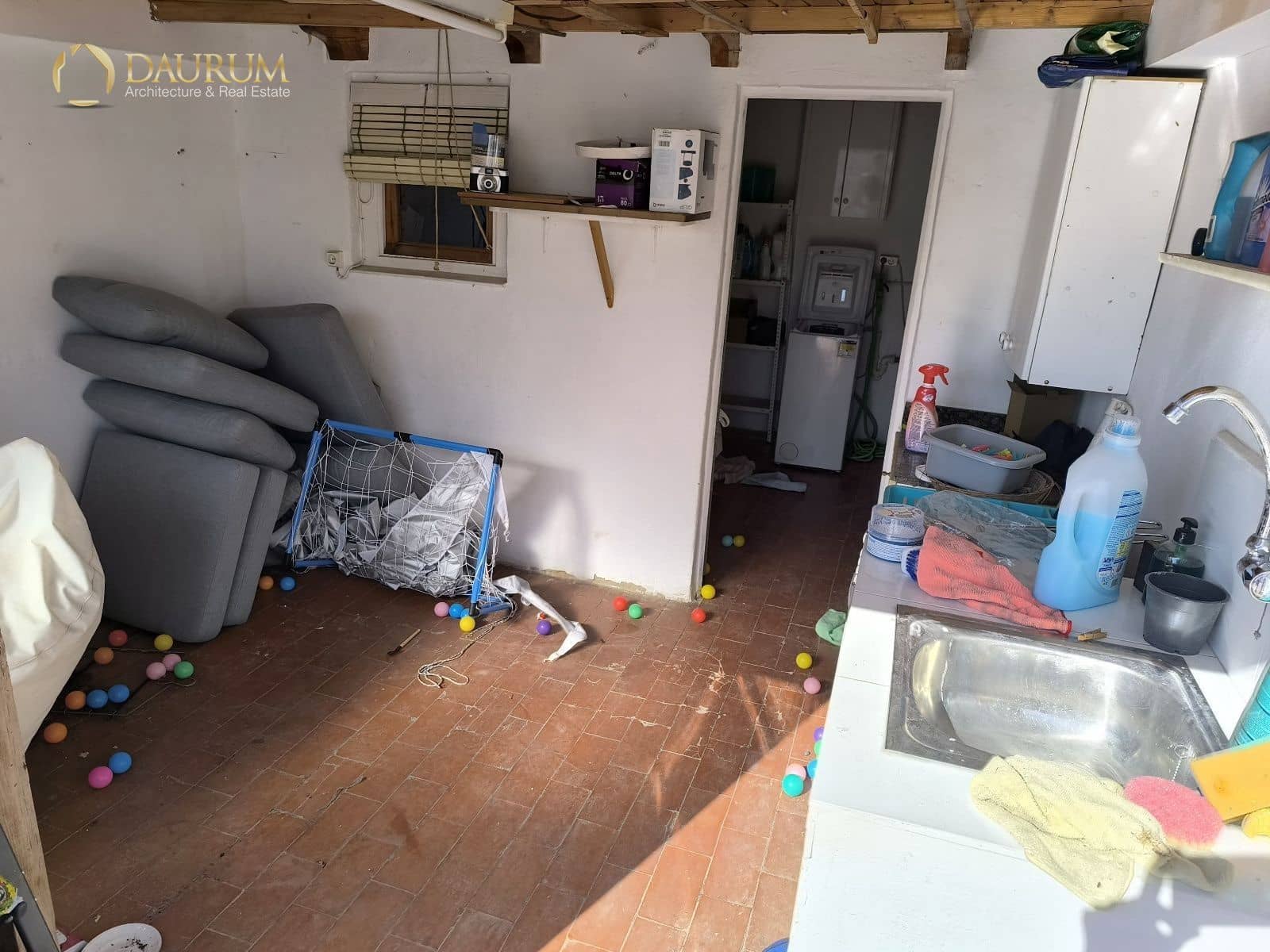 3 bedroom Villa for sale in Alicante / Alacant city - € 250,000 (Ref: 9345393)