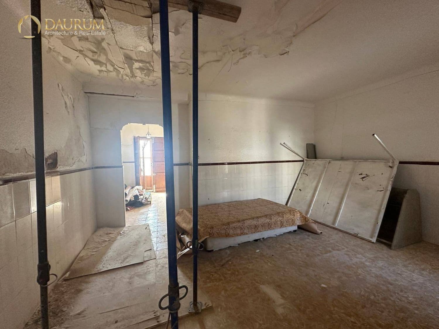 4 soveværelse Villa til salg i Elche / Elx - € 85.000 (Ref: 9345394)