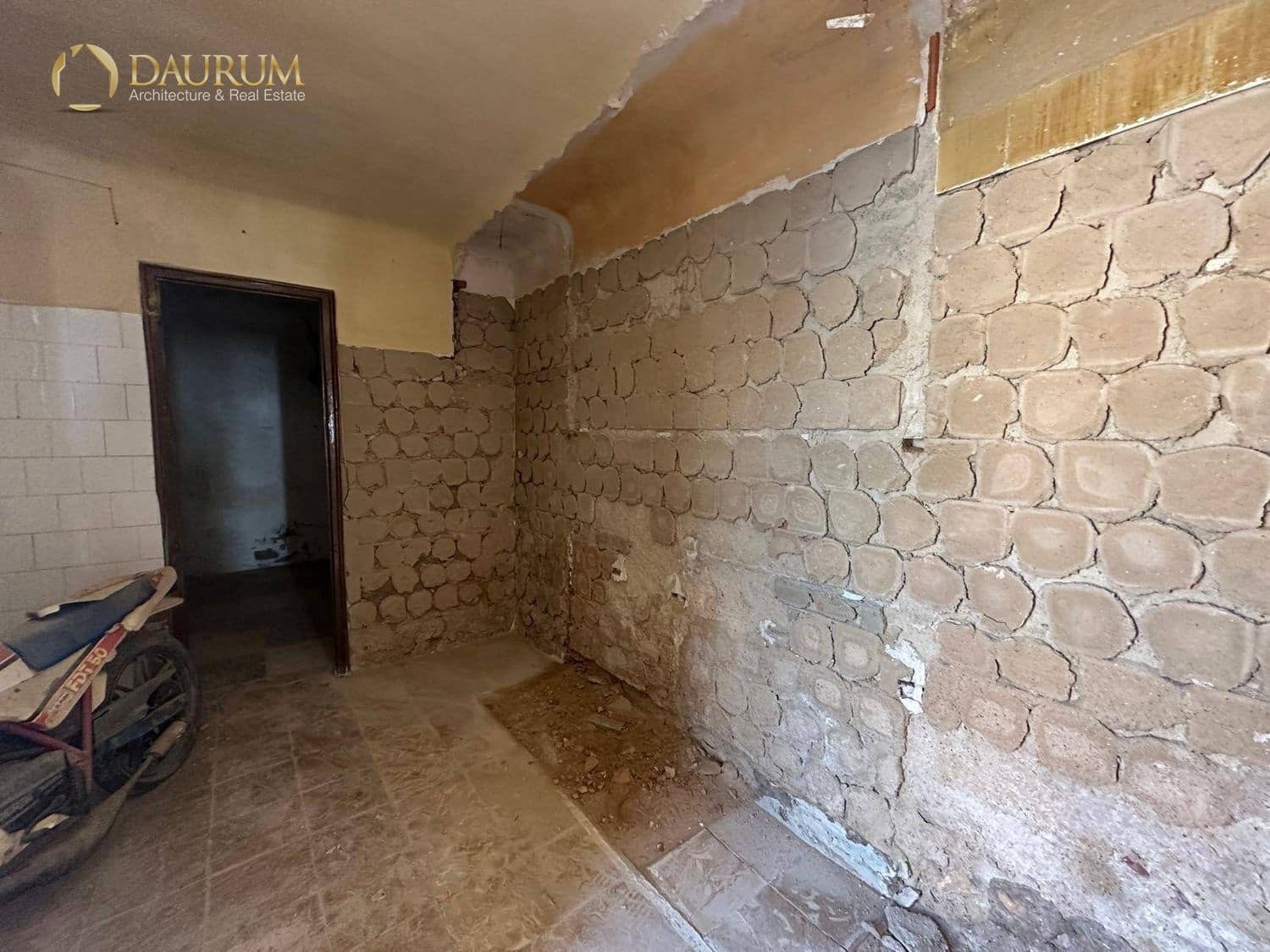 4 soveværelse Villa til salg i Elche / Elx - € 85.000 (Ref: 9345394)