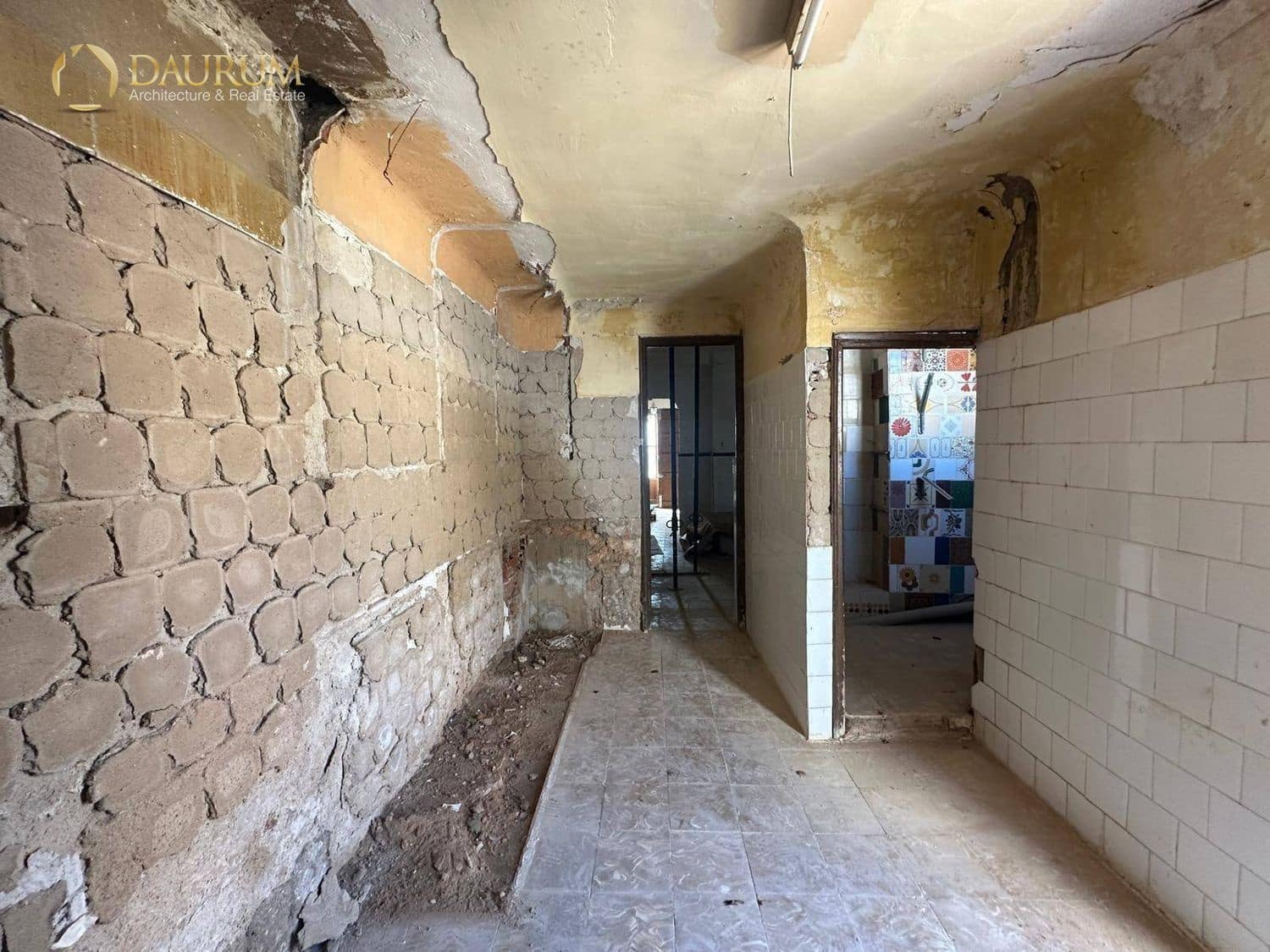 4 soveværelse Villa til salg i Elche / Elx - € 85.000 (Ref: 9345394)