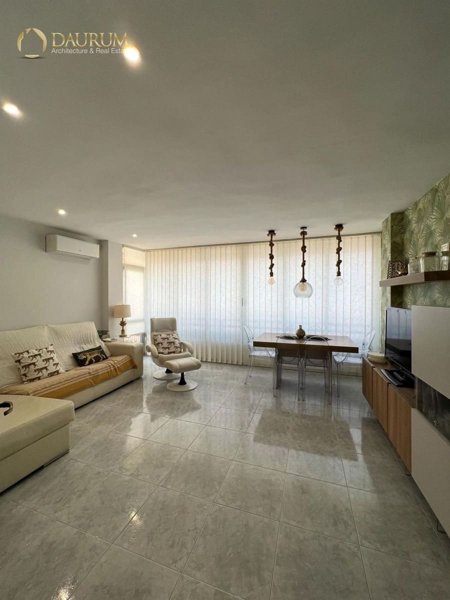 3 bedroom Flat for sale in Benidorm with garage - € 260,000 (Ref: 9345395)