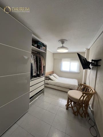 3 bedroom Flat for sale in Benidorm with garage - € 260,000 (Ref: 9345395)