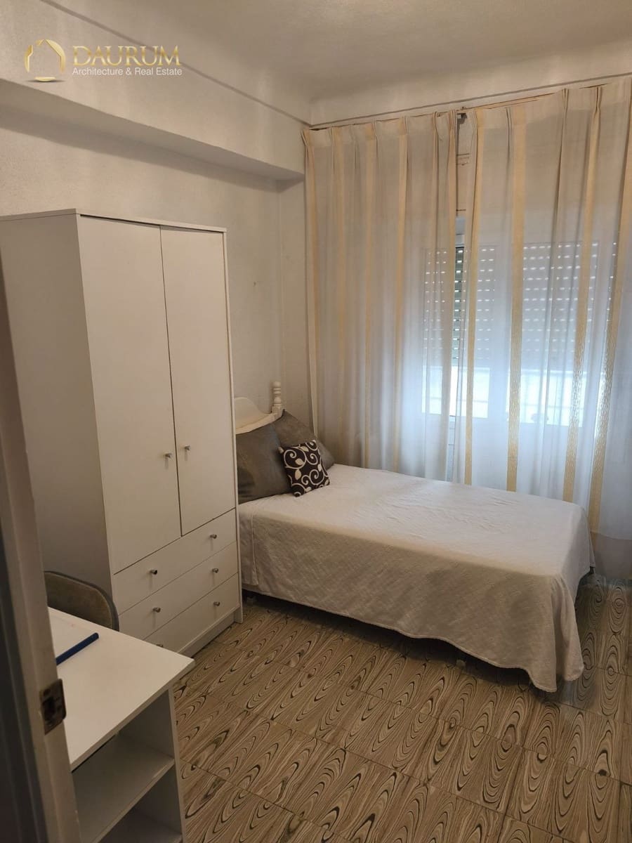 Piso de 3 habitaciones en Santa Pola en venta - 205.000 € (Ref: 9345396)