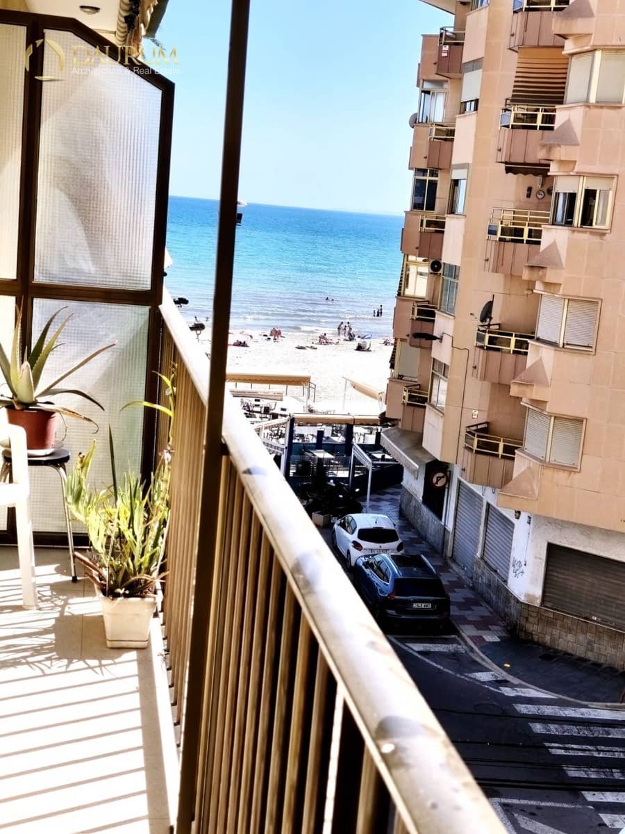 Piso de 3 habitaciones en Santa Pola en venta - 205.000 € (Ref: 9345396)