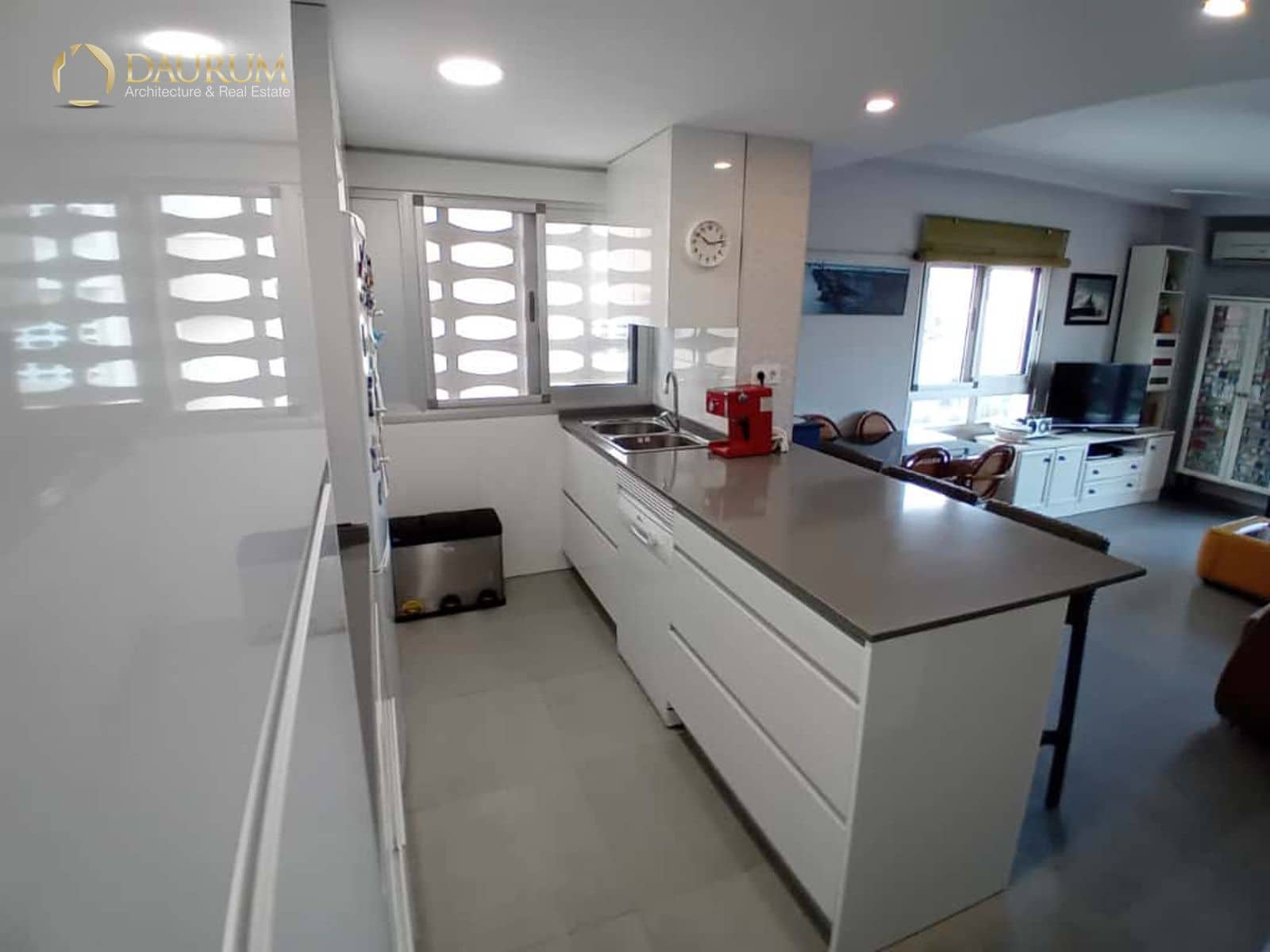 2 soverom Leilighet til salgs i Santa Pola med svømmebasseng garasje - € 299 000 (Ref: 9345404)